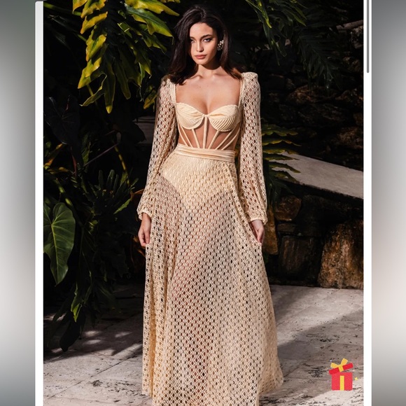 Cream vacay dress - Picture 3 of 6